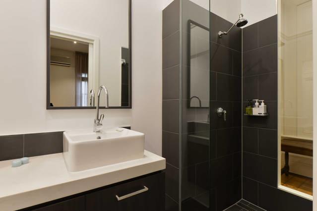 Waratah Stay - A Boutique Experience ملبورن الغرفة الصورة